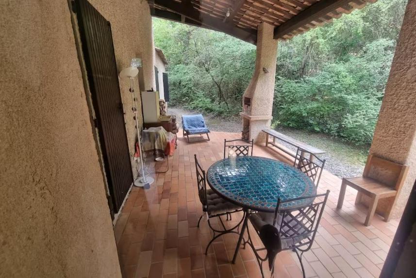 Chambre Dans Villa Le Chaffaut-Saint-Jurson Esterno foto